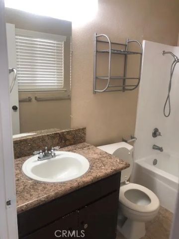 11594 Poplar Street, Loma Linda, CA 92354