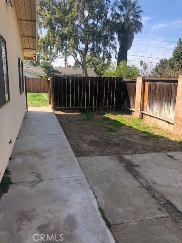 11594 Poplar Street, Loma Linda, CA 92354