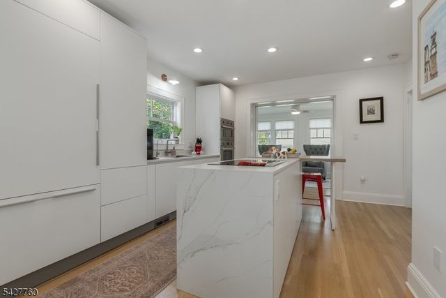 5 Ardsley Rd, Glen Ridge Boro Twp., NJ 07028