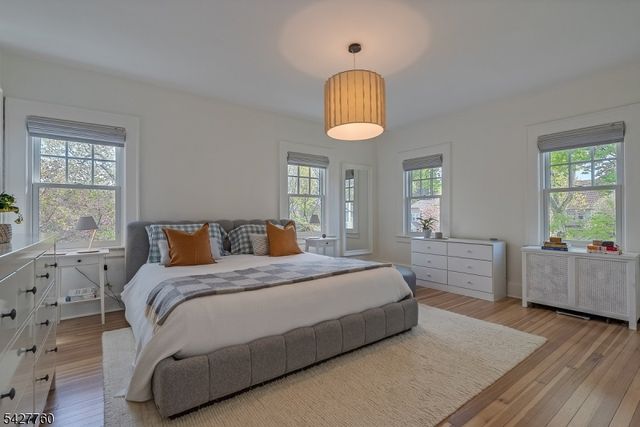 5 Ardsley Rd, Glen Ridge Boro Twp., NJ 07028