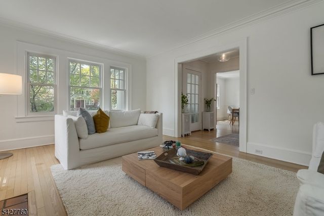 5 Ardsley Rd, Glen Ridge Boro Twp., NJ 07028