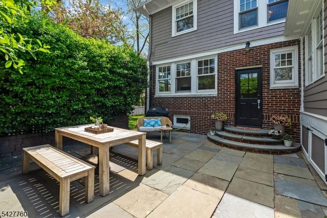 5 Ardsley Rd, Glen Ridge Boro Twp., NJ 07028