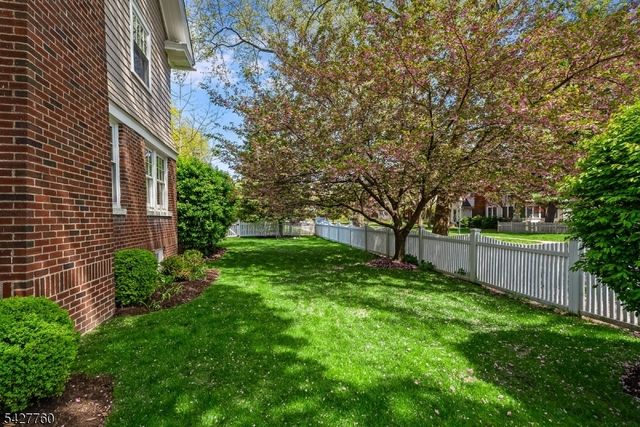 5 Ardsley Rd, Glen Ridge Boro Twp., NJ 07028