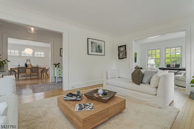 5 Ardsley Rd, Glen Ridge Boro Twp., NJ 07028