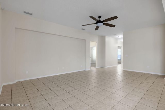 86572 LAZY LAKE Circle, Yulee, FL 32097