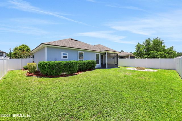 86572 LAZY LAKE Circle, Yulee, FL 32097