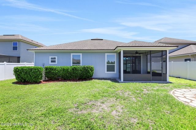 86572 LAZY LAKE Circle, Yulee, FL 32097