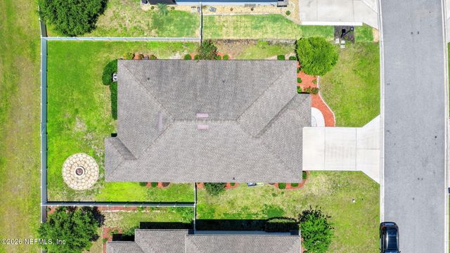 86572 LAZY LAKE Circle, Yulee, FL 32097