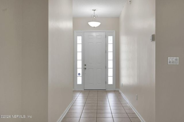 86572 LAZY LAKE Circle, Yulee, FL 32097