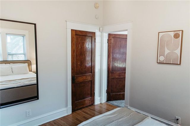 3621 CENTRAL Street, Kansas City, MO 64111