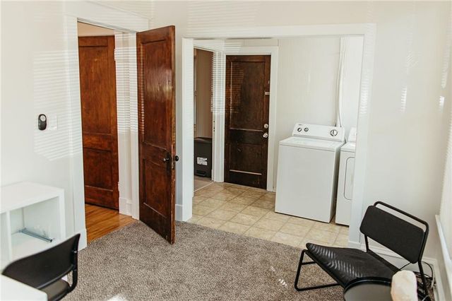 3621 CENTRAL Street, Kansas City, MO 64111