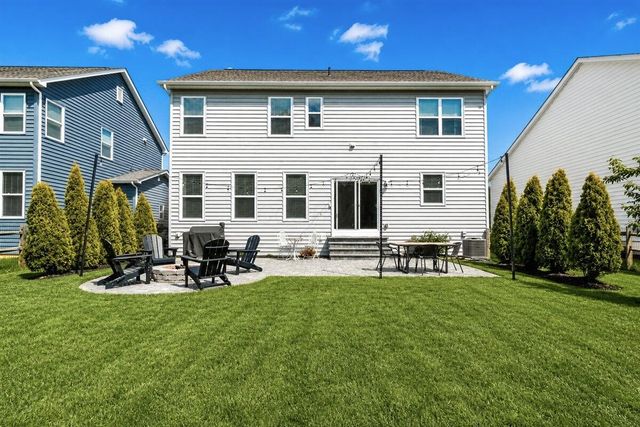 2759 W Newbern Drive W, Blacklick, OH 43004
