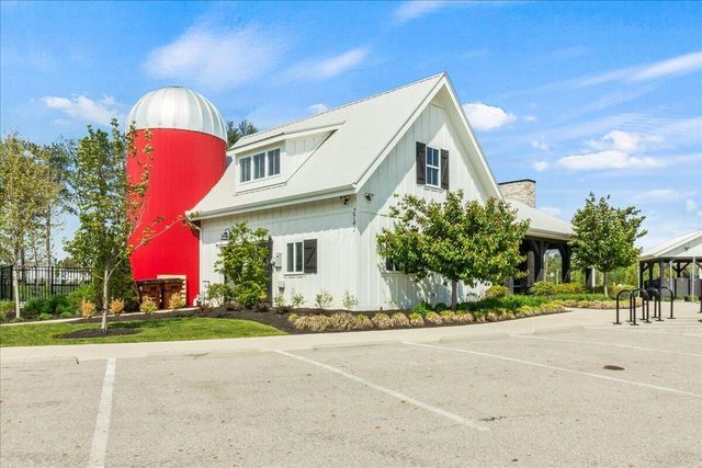 2759 W Newbern Drive W, Blacklick, OH 43004