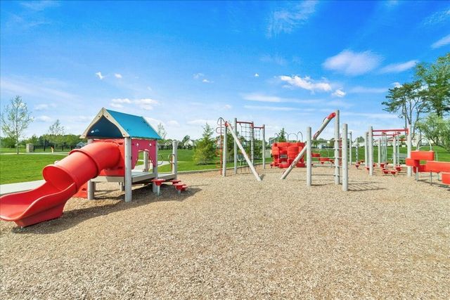 2759 W Newbern Drive W, Blacklick, OH 43004