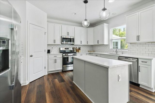 2759 W Newbern Drive W, Blacklick, OH 43004