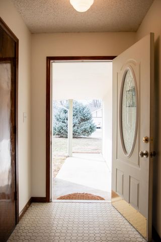 3656 S Westwood Avenue, Springfield, MO 65807