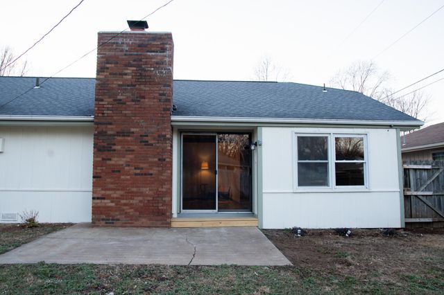 3656 S Westwood Avenue, Springfield, MO 65807