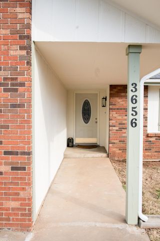 3656 S Westwood Avenue, Springfield, MO 65807