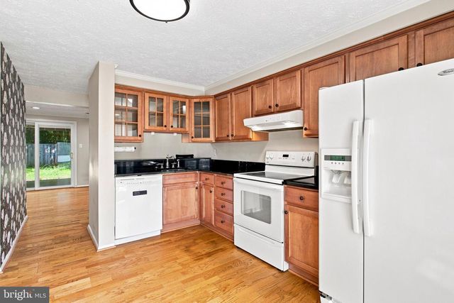 40 TEAL CT, La Plata, MD 20646