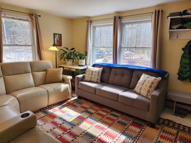 57 Oak Lane, Jamaica, VT 05343