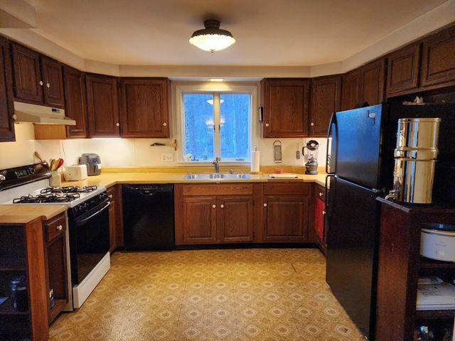 57 Oak Lane, Jamaica, VT 05343