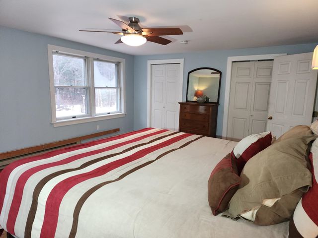 57 Oak Lane, Jamaica, VT 05343