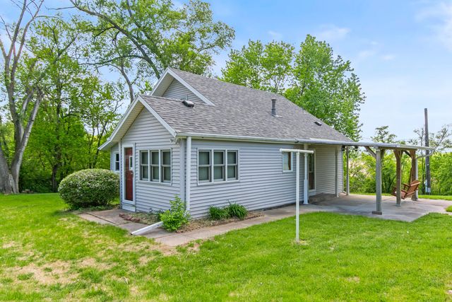 1102 LONGVIEW Loop, Council Bluffs, IA 51503