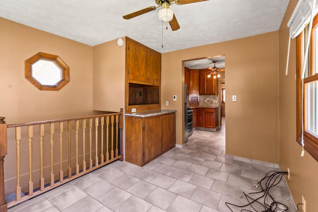 1102 LONGVIEW Loop, Council Bluffs, IA 51503