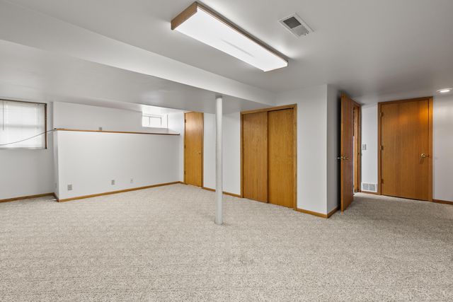 1102 LONGVIEW Loop, Council Bluffs, IA 51503