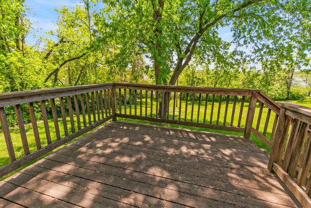 1102 LONGVIEW Loop, Council Bluffs, IA 51503