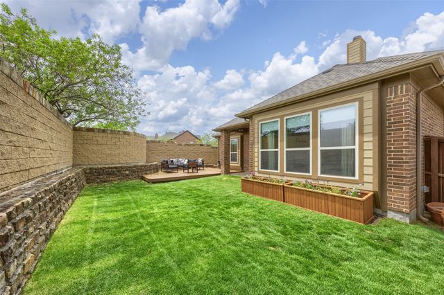 1200 Grant Avenue, Lantana, TX 76226