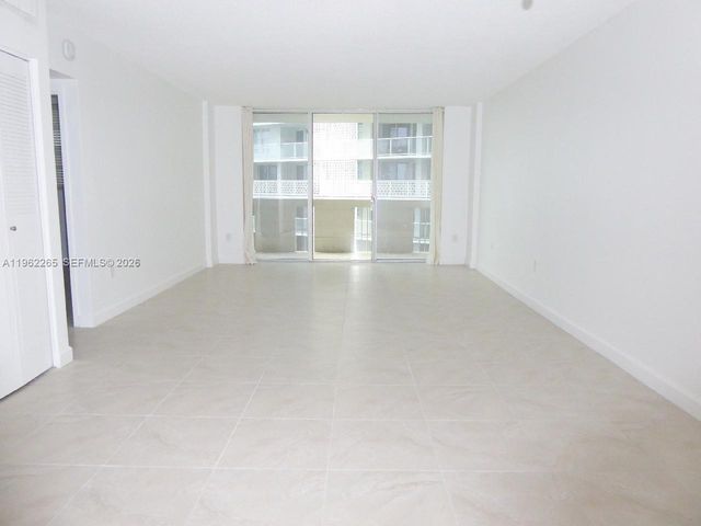 800 West Ave 540, Miami Beach, FL 33139