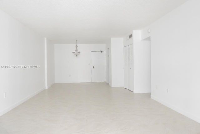 800 West Ave 540, Miami Beach, FL 33139