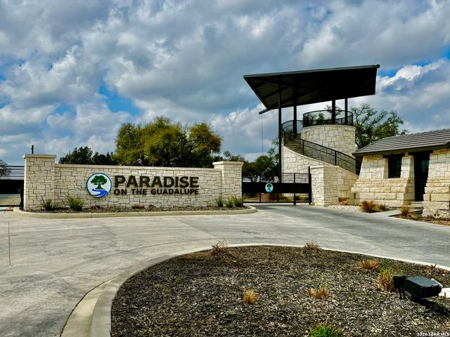 1712 DEMI JOHN BEND RD, Canyon Lake, TX 78133