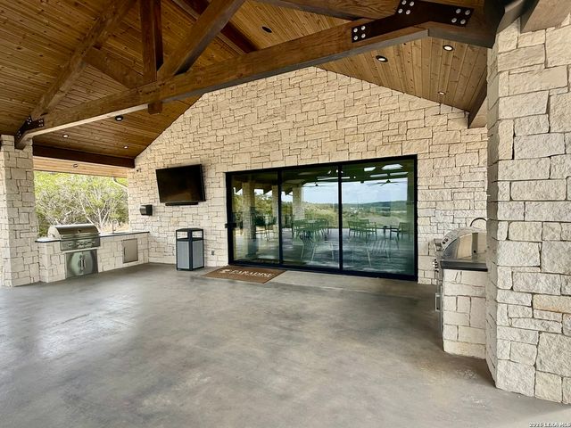 1712 DEMI JOHN BEND RD, Canyon Lake, TX 78133