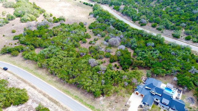 1712 DEMI JOHN BEND RD, Canyon Lake, TX 78133