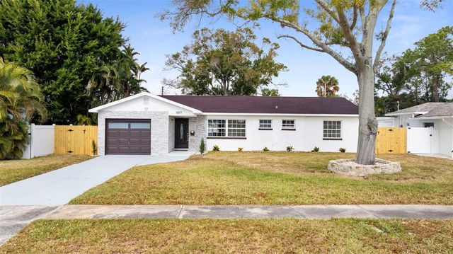 1817 OREGON AVENUE NE, St Petersburg, FL 33703