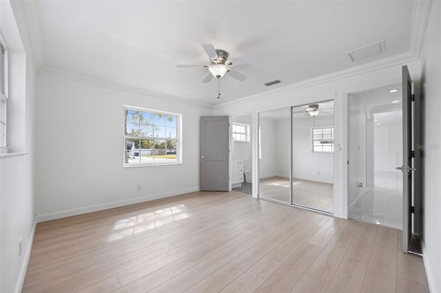 1817 OREGON AVENUE NE, St Petersburg, FL 33703