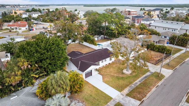 1817 OREGON AVENUE NE, St Petersburg, FL 33703