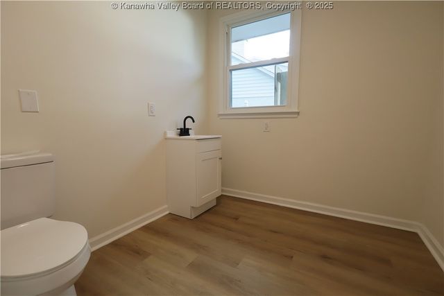 1414 Bedford Road, Charleston, WV 25314