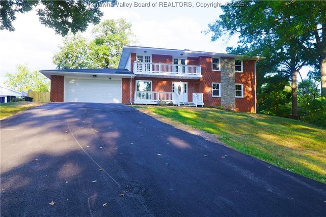 1414 Bedford Road, Charleston, WV 25314