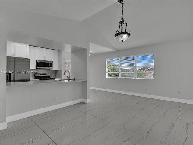 15325 SW 106th Ter 636, Miami, FL 33196