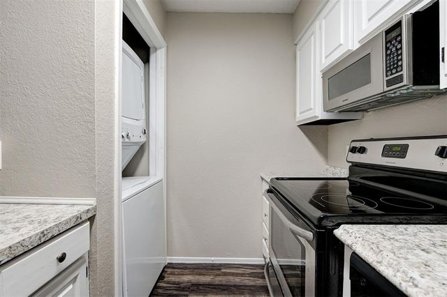 14311 N Pennsylvania Avenue 8N, Oklahoma City, OK 73134