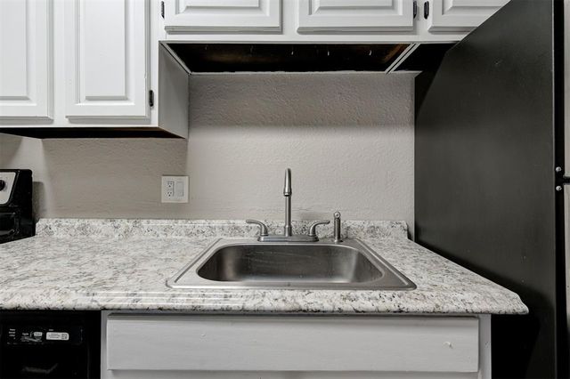 14311 N Pennsylvania Avenue 8N, Oklahoma City, OK 73134