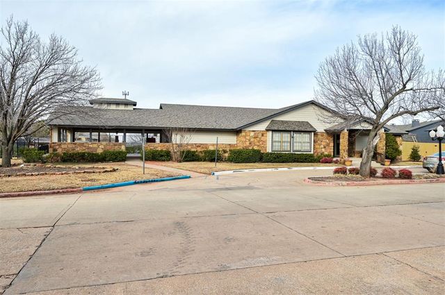 14311 N Pennsylvania Avenue 8N, Oklahoma City, OK 73134