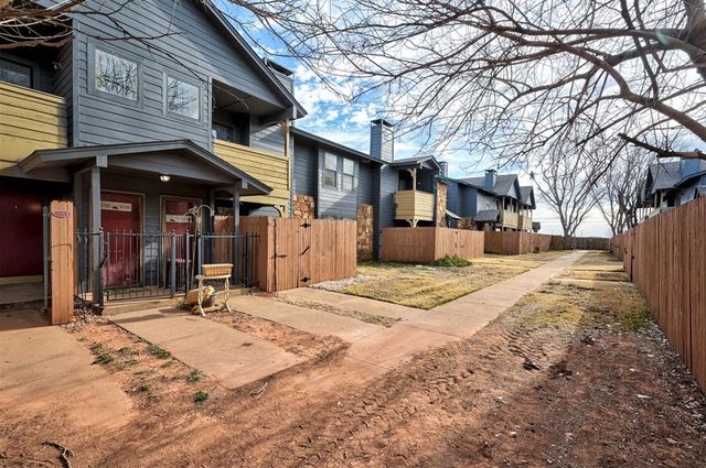 14311 N Pennsylvania Avenue 8N, Oklahoma City, OK 73134