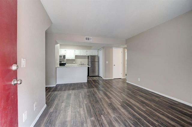 14311 N Pennsylvania Avenue 8N, Oklahoma City, OK 73134