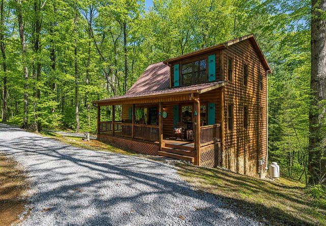 640 Eagle Mountain Drive, Ellijay, GA 30540
