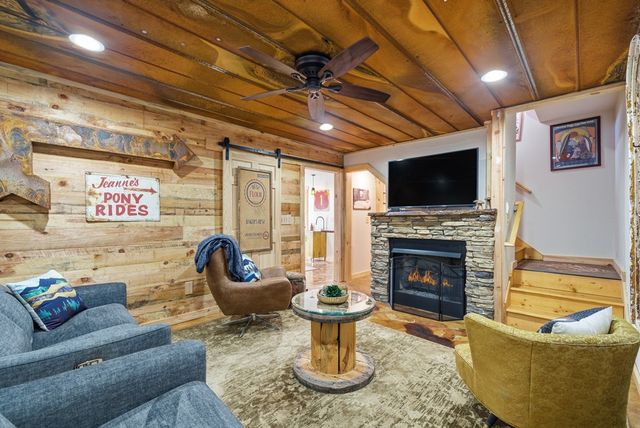 640 Eagle Mountain Drive, Ellijay, GA 30540