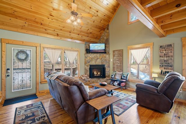 640 Eagle Mountain Drive, Ellijay, GA 30540